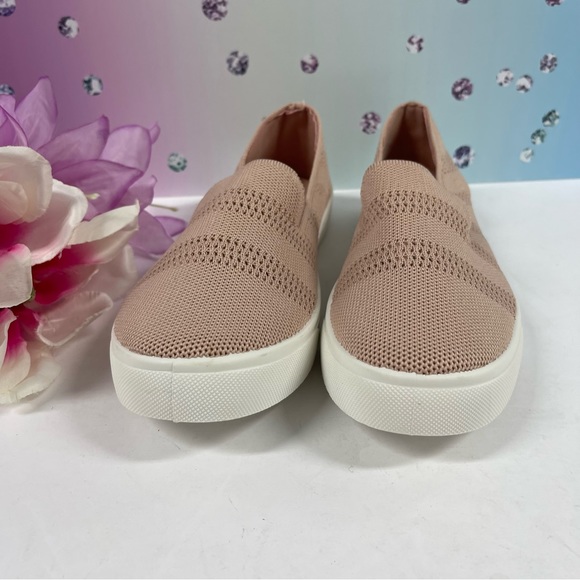 💗SALE! MEIKA SLIP ON SNEAKERS - Picture 4 of 12